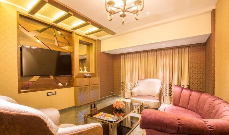 Hotel Peninsula Redpine Мумбаи Экстерьер фото