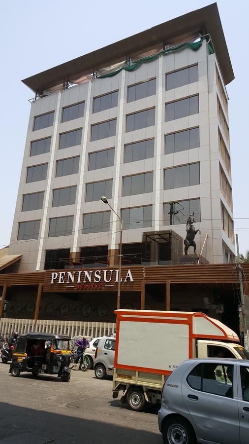Hotel Peninsula Redpine Мумбаи Экстерьер фото